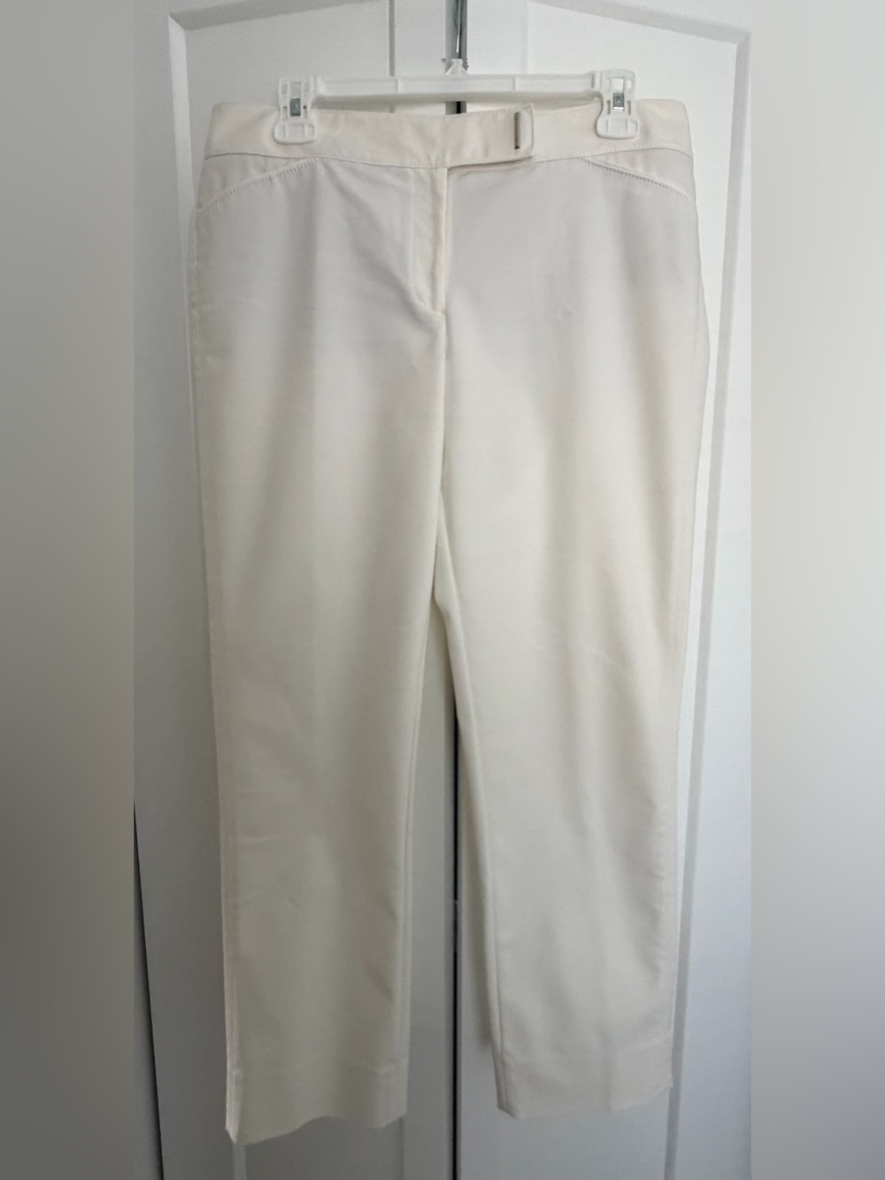 White House Black Market Perfect Form Ankle Pant Cream Color 8R